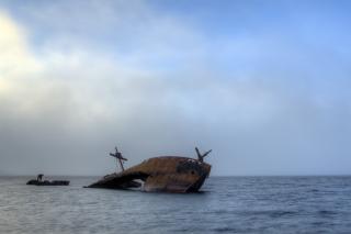 shipwreck-atlantic_freepik